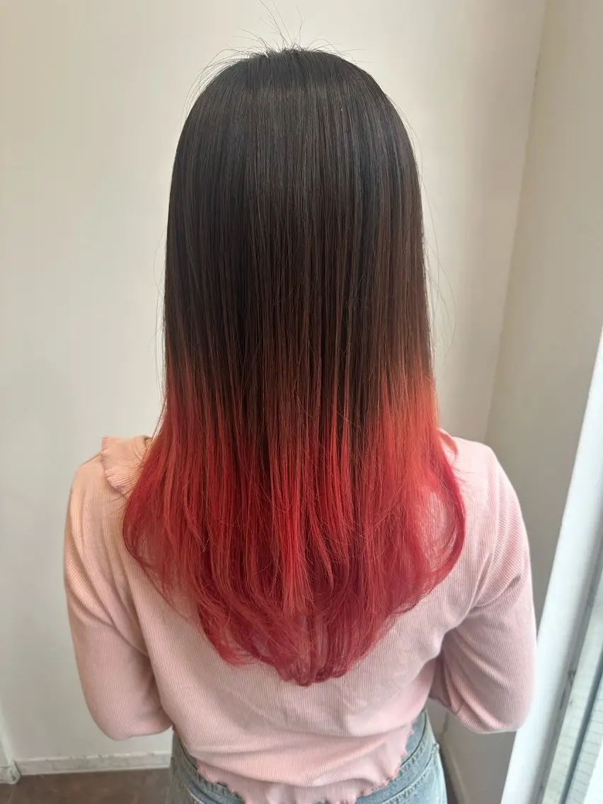 セミロング カラー 西村 奈桜のヘアスタイル