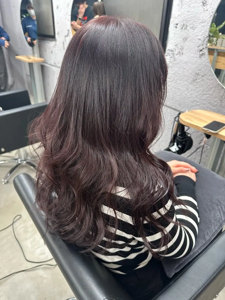 ロング ピンクラベンダー カット ヘアカラー 清水 遥香のヘアスタイル