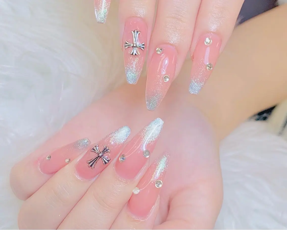 ネイル チークネイル 長さ出し フットネイル 韓国ネイル マグネットネイル ハンドネイル ハンドケア AN NAIL _HOAのネイルデザイン