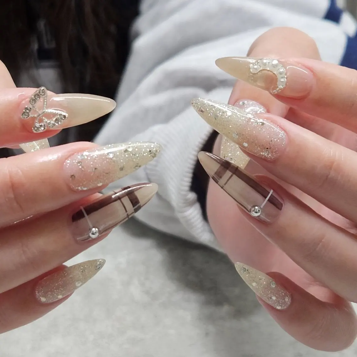 ネイル ハンドネイル Lia Nailのネイルデザイン