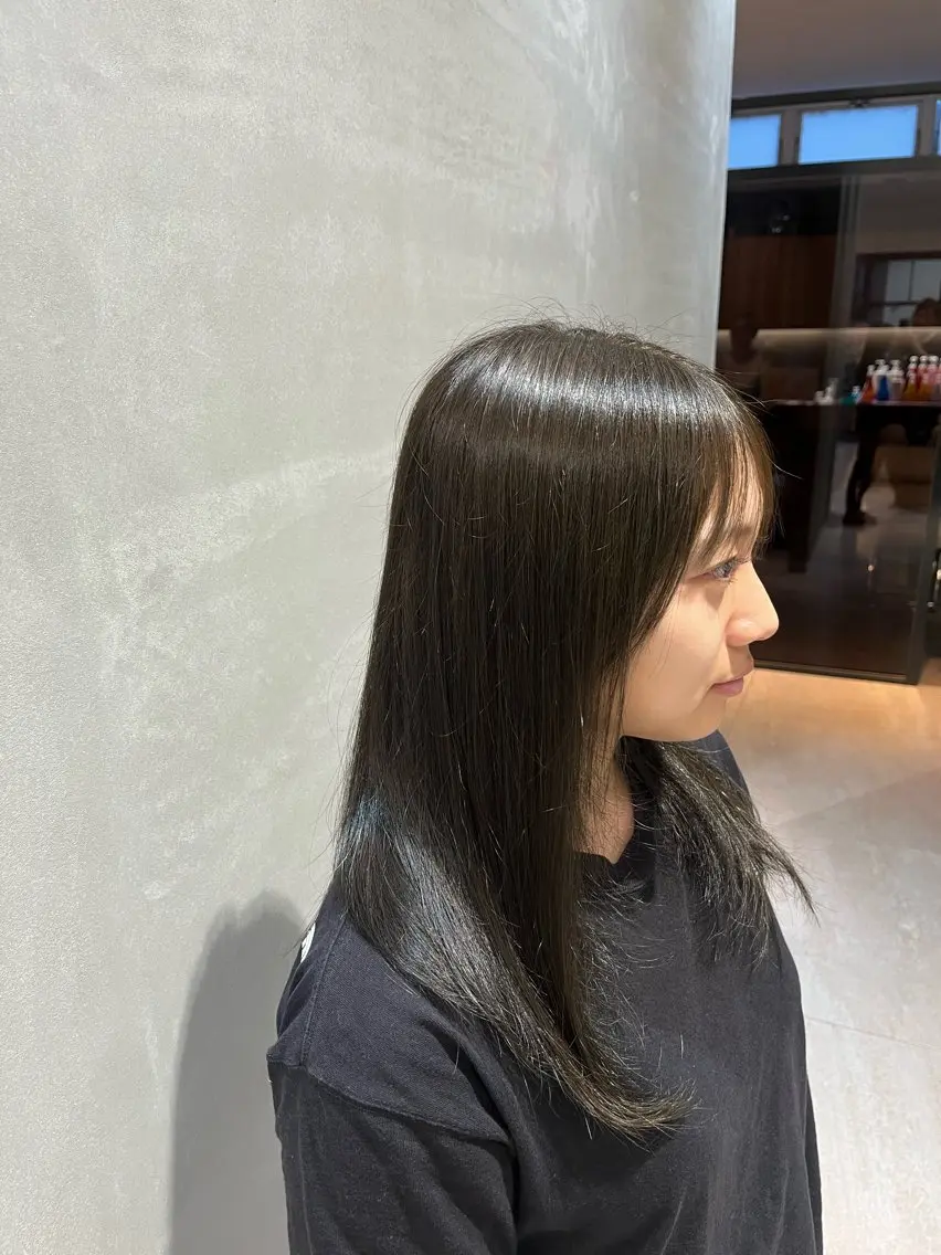 カラー グレージュ オリーブグレージュ オリーブグレー 元島海聖 DIVADIVOのヘアスタイル