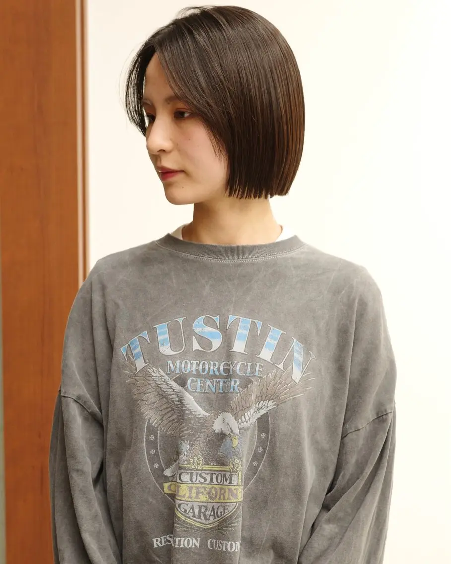 ショート カラー 切りっぱなしボブ ボブ カット ヘアカラー トリートメント (h)wim ウィムのヘアスタイル
