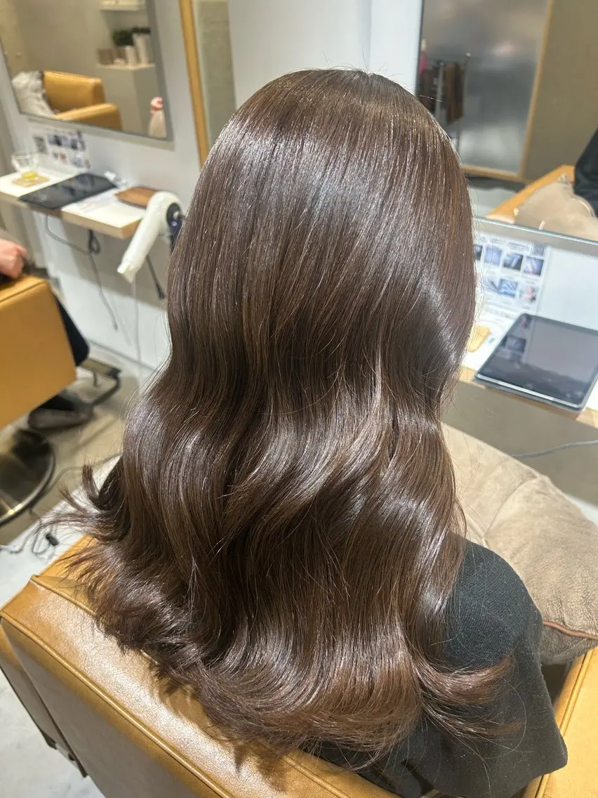 ロング ヘアカラー トリートメント 艶髪/韓国風🤍🖤 小林実央のヘアスタイル
