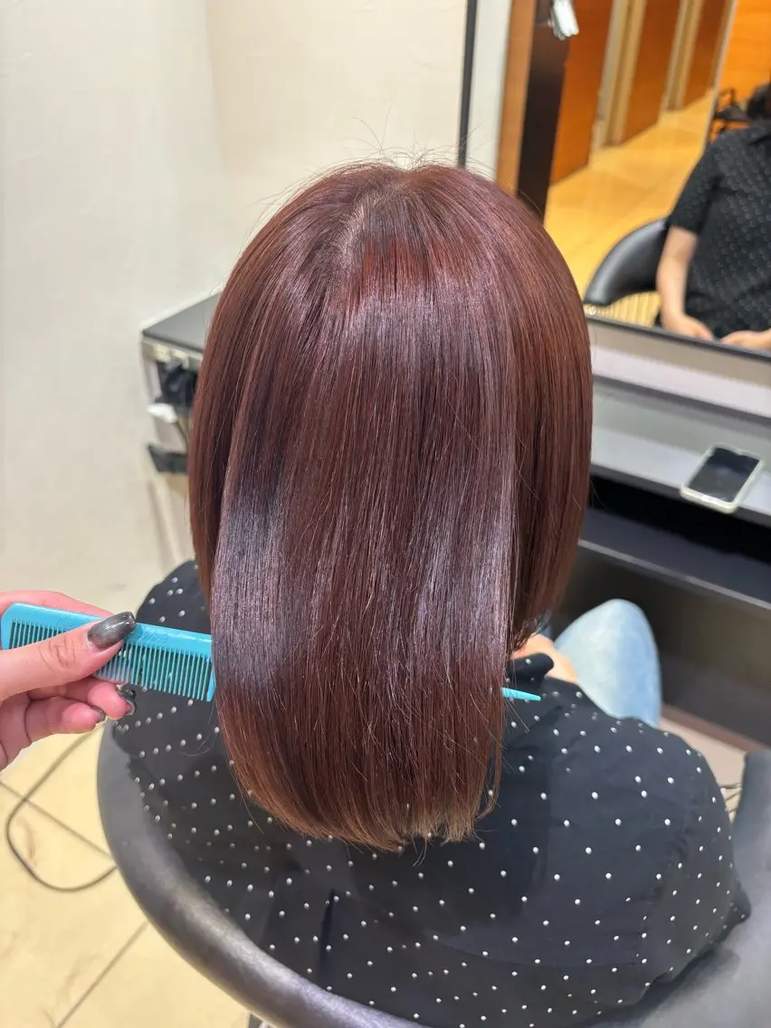 ミディアム カラー ブリーチ ダブルカラー ブリーチなしカラー レッドカラー カット ヘアカラー 🫧いお/透明感艶 カラー/縮毛矯正🫧のヘアスタイル
