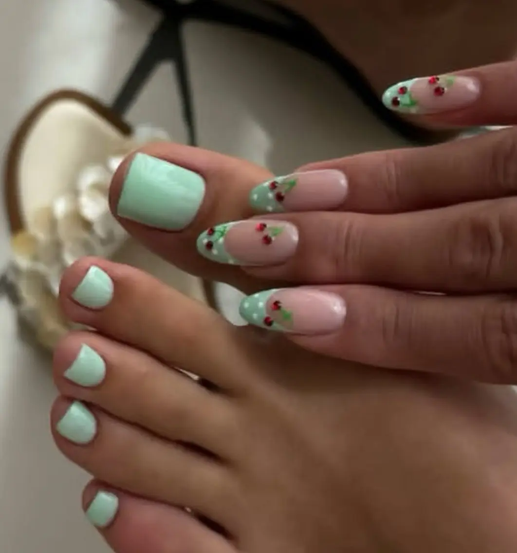 ネイル ハンドネイル フットネイル Aura Nail ✨ユマイ✨のネイルデザイン