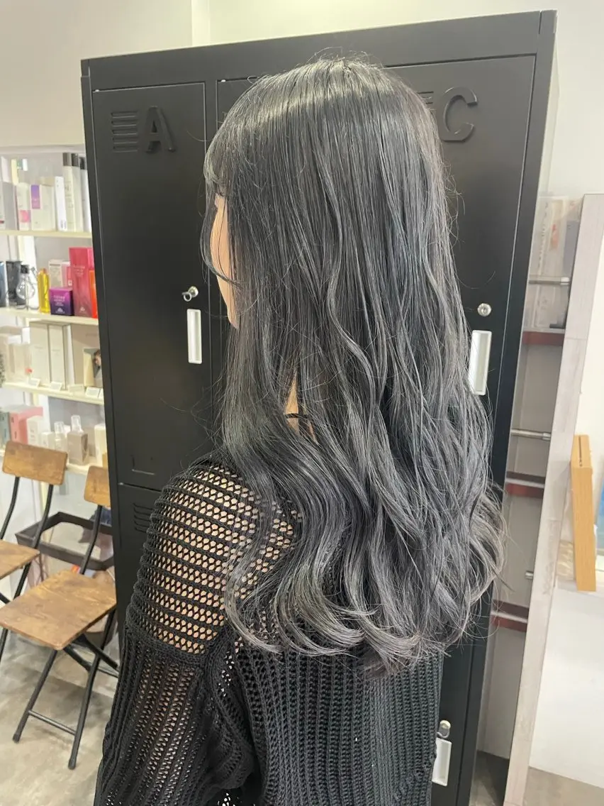 ロング カラー 吉村 夏椰のヘアスタイル
