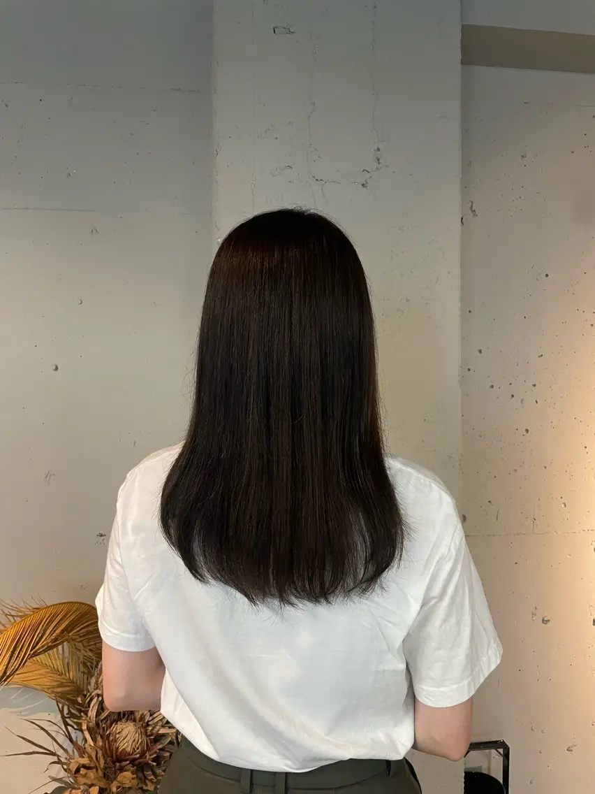 セミロング ヘアカラー トリートメント 透明感・美髪 monsoワニベユナのヘアスタイル