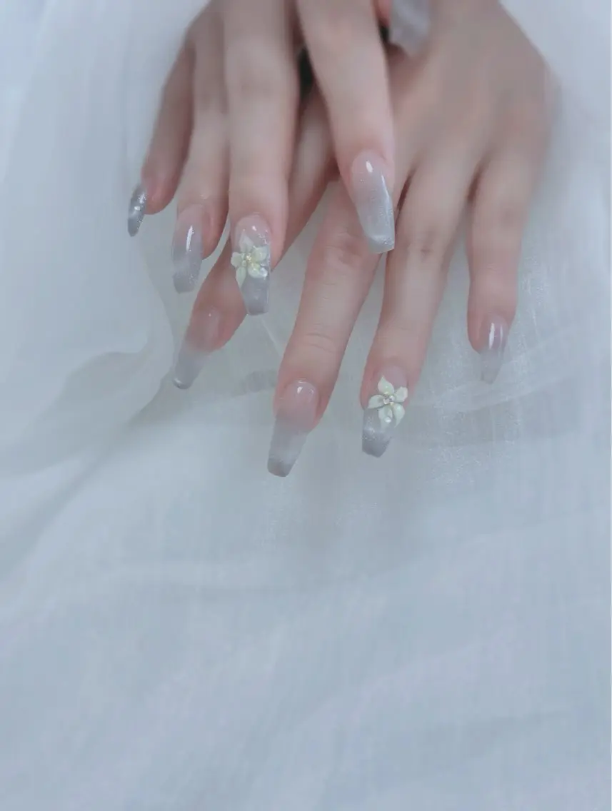 ネイル ハンドネイル ESPOIR Ｎのネイルデザイン