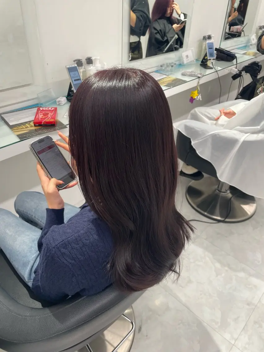 ロング カラー ヘアカラー トリートメント トレンド暖色ヘア🍒 miu🍒のヘアスタイル