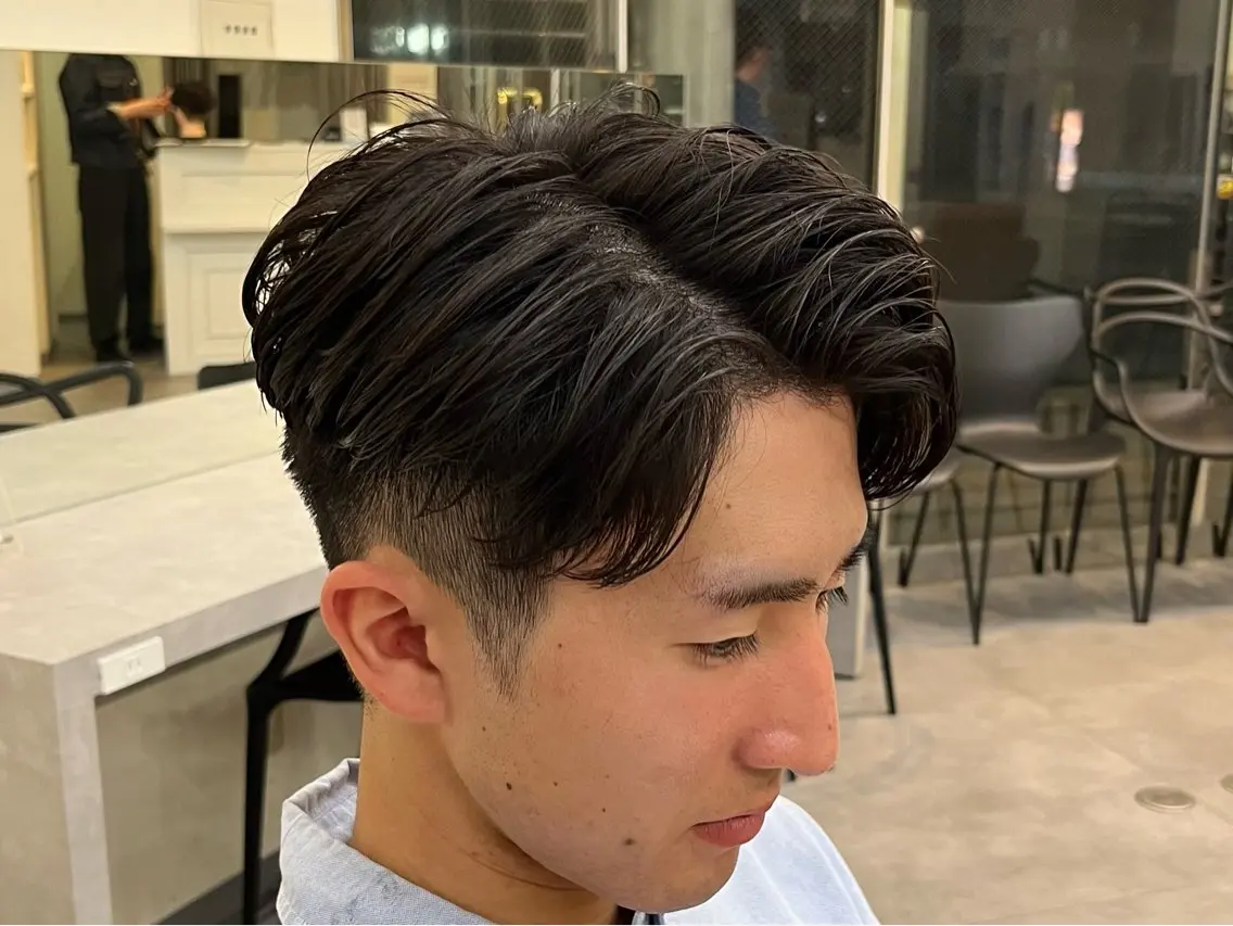 パーマ メンズ フェザーパーマメンズ ピンパーマ京都駅前のヘアスタイル