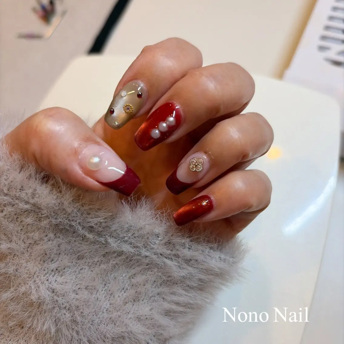 ネイル 赤色 冬ネイル クリスマス ハンドネイル Nono Nail ノノネイルのネイルデザイン