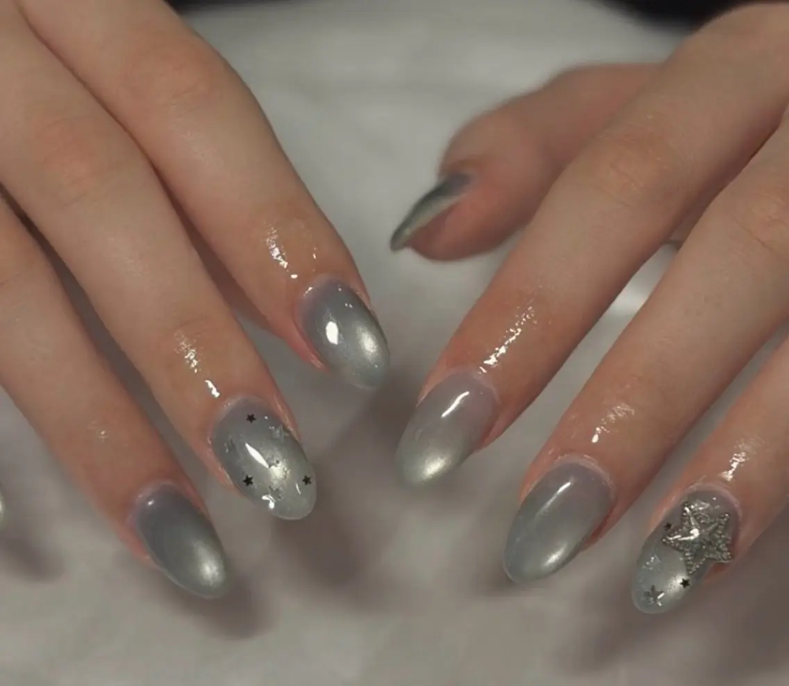 ネイル ハンドネイル LAVISH sakiのネイルデザイン