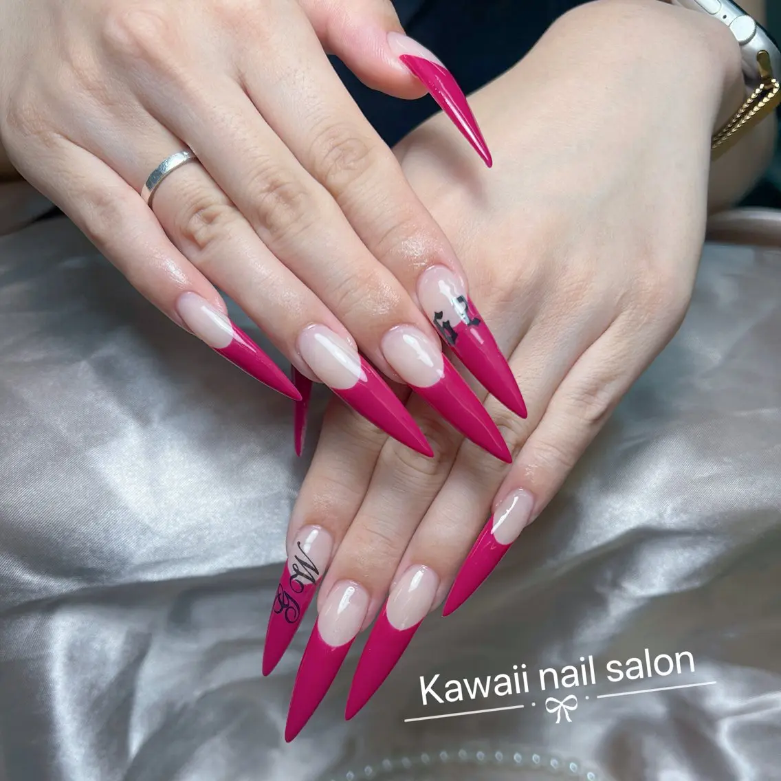 ネイル ドット フレンチネイル 韓国ネイル マグネットネイル オフィスネイル ハンドネイル ハンドケア Kawaii Nail Salonのネイルデザイン