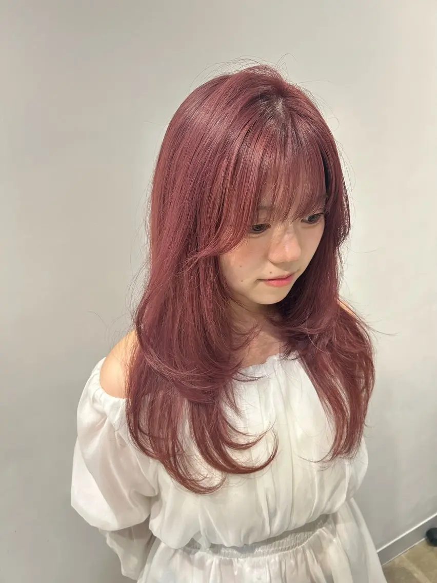 ロング カラー ブリーチ 透明感カラー ピンクカラー 顔周りカット ハイレイヤー 村上 涼音のヘアスタイル