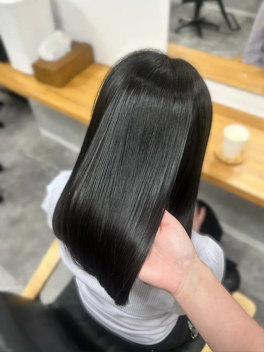 セミロング 藤森結子 透明感カラー/艶髪のヘアスタイル