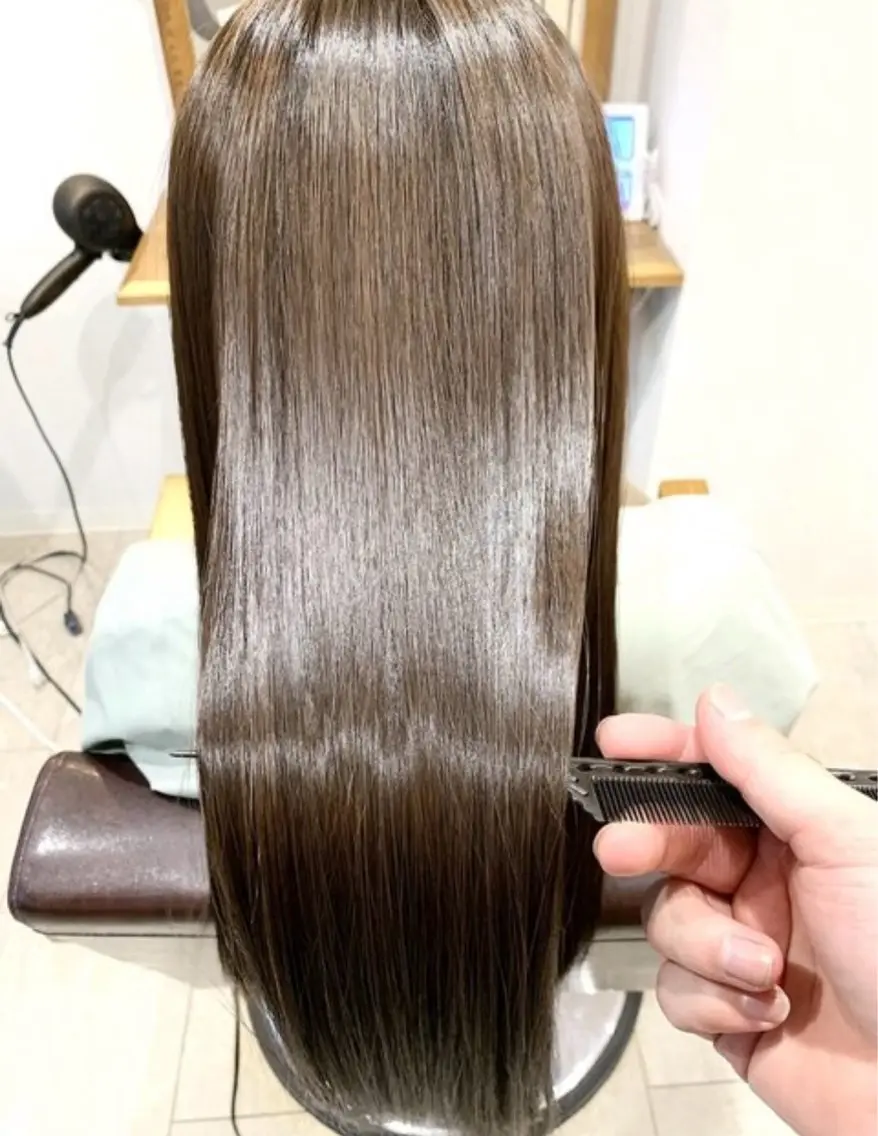 カラー 福留 莉奈のヘアスタイル