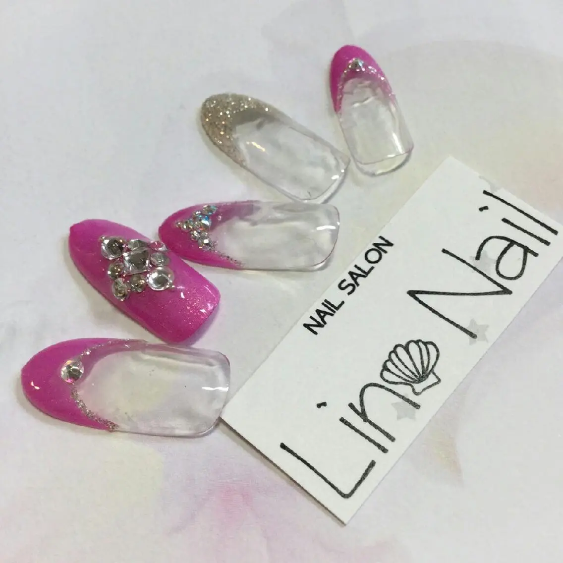 セミロング ミディアム ショート ネイル まつエク キラキラネイル Lino Nail sekitomiのネイルデザイン