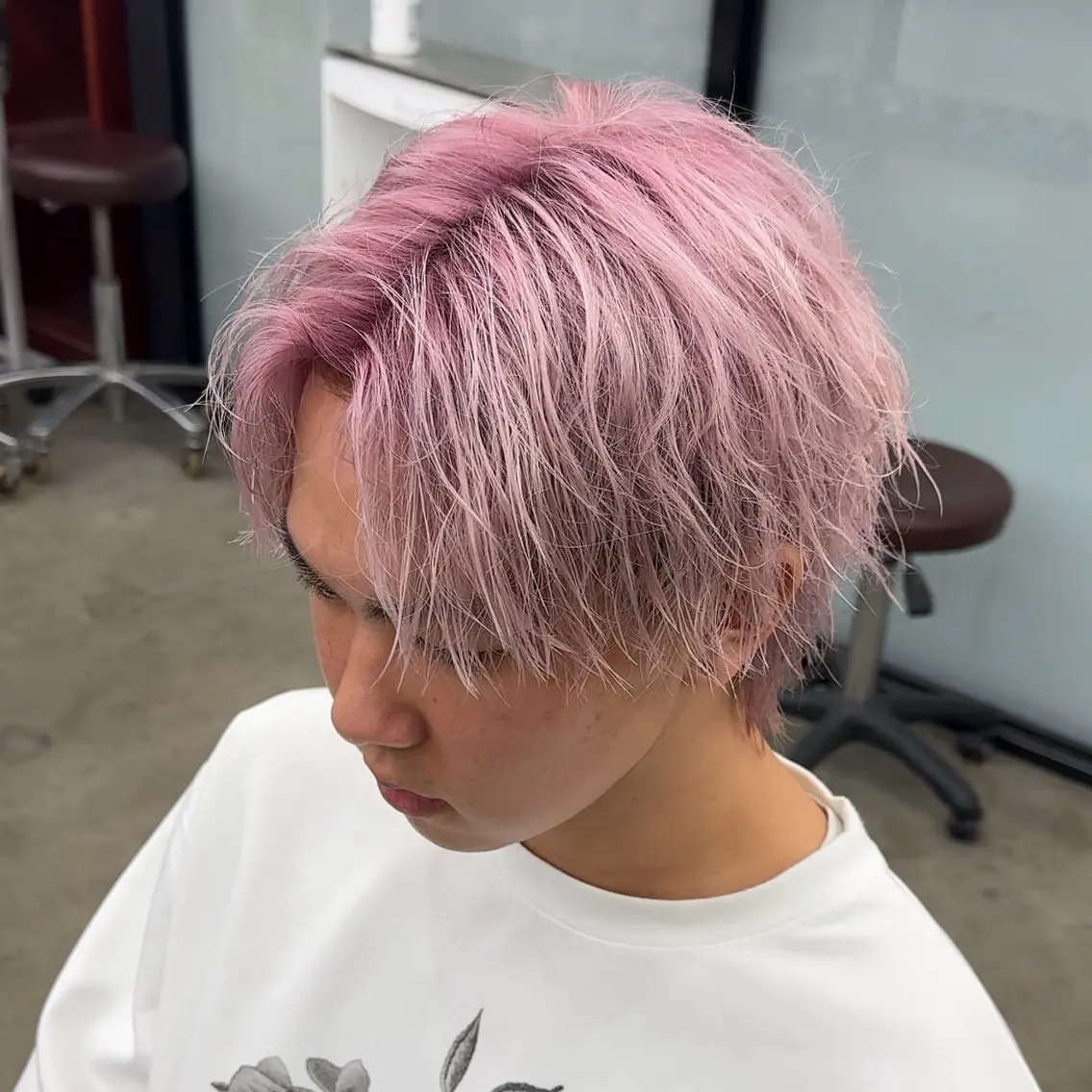 ショート カラー メンズ ピンクカラー ホワイトピンク カット ヘアカラー メンズカラー指名率 1位🌈koikeのヘアスタイル