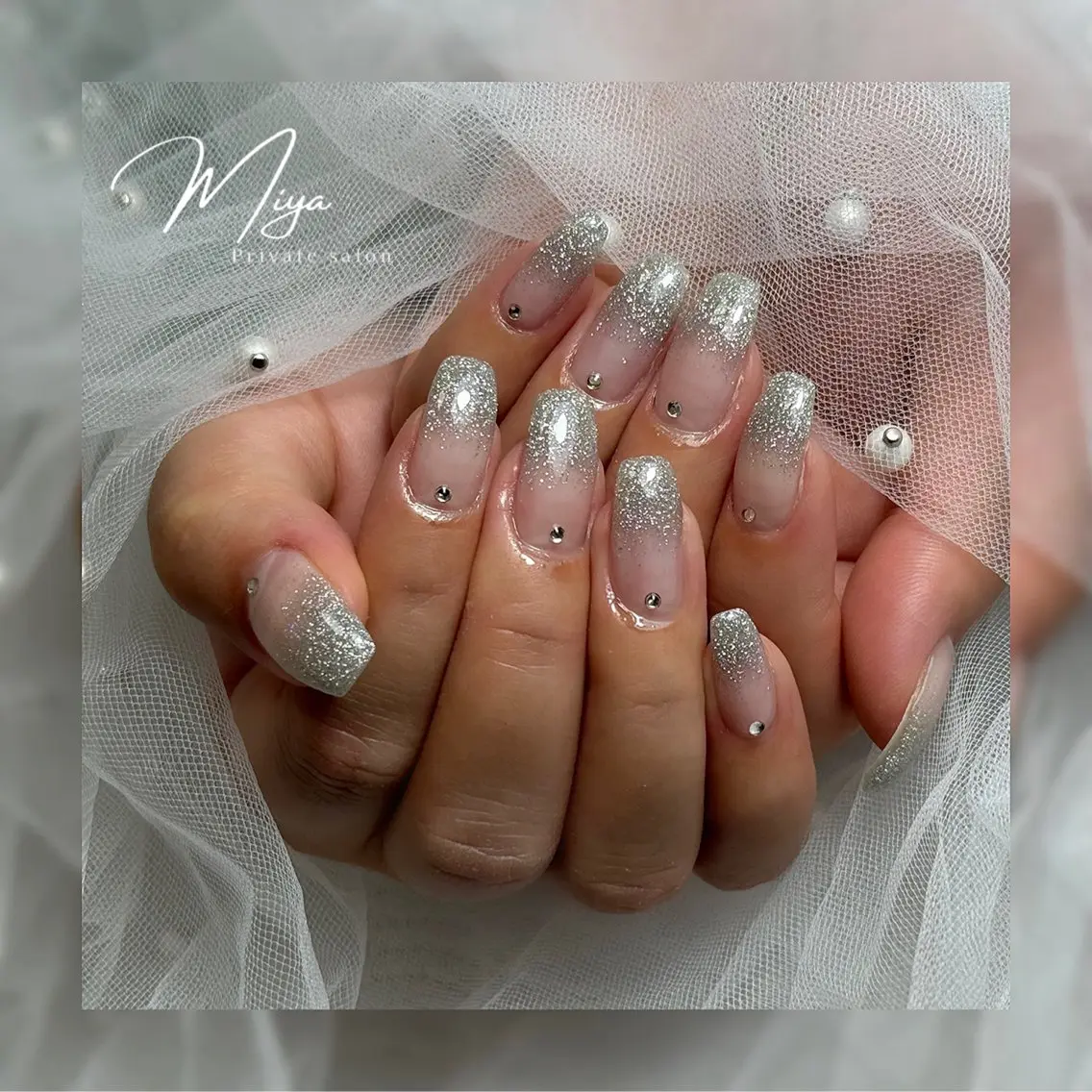 ネイル グラデーション ラメ(グリッター) ラメグラデーション ストーンネイル ハンドネイル private salon MIYAのネイルデザイン