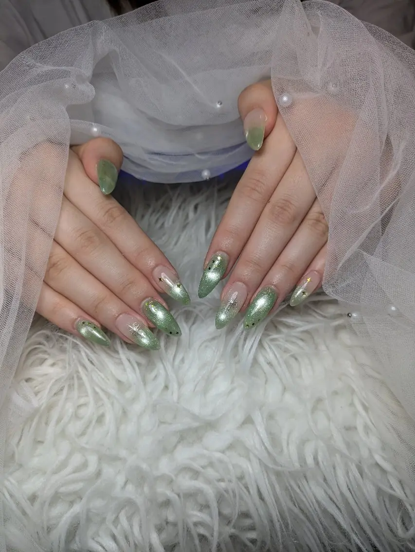 ネイル Queen Nail 研修生のネイルデザイン