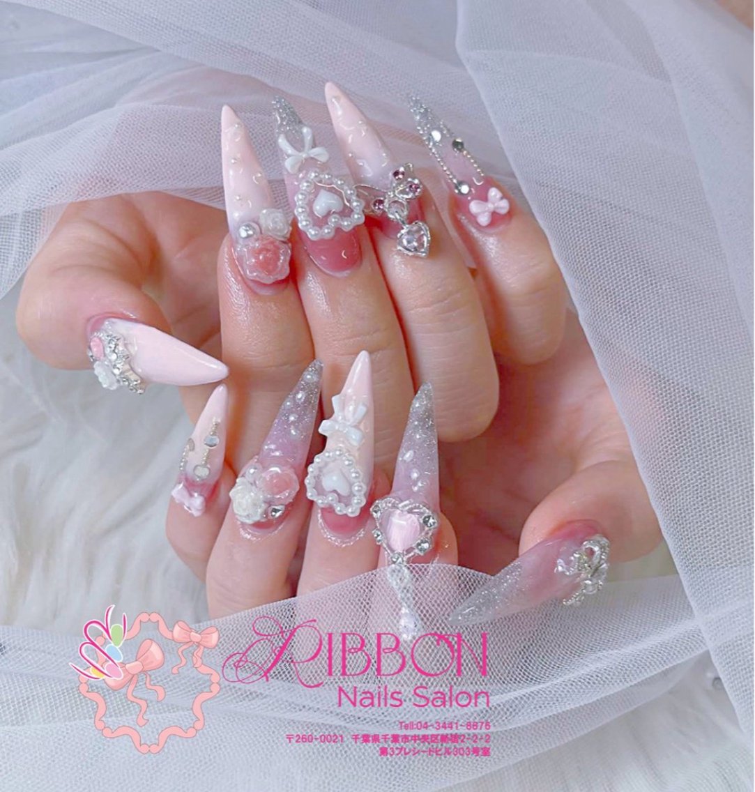 ネイル Nini 🎀のネイルデザイン