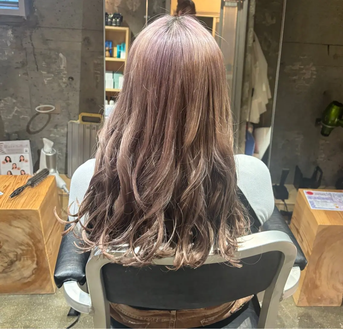ロング ロング ヘアカラー YOFA hair mikuのヘアスタイル