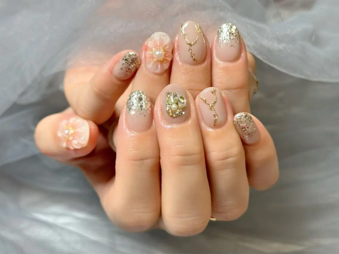 ネイル ニュアンスネイル ぷっくりネイル ハンドネイル Nail Salon KURELLYのネイルデザイン