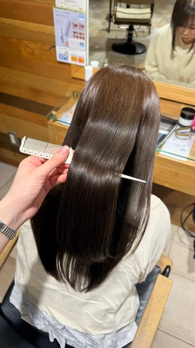 カラー 透明感カラー グレージュ オリーブカラー オリーブグレージュ オリーブグレー ヘアカラー トリートメント ROA / rio໒꒱· ゚のヘアスタイル