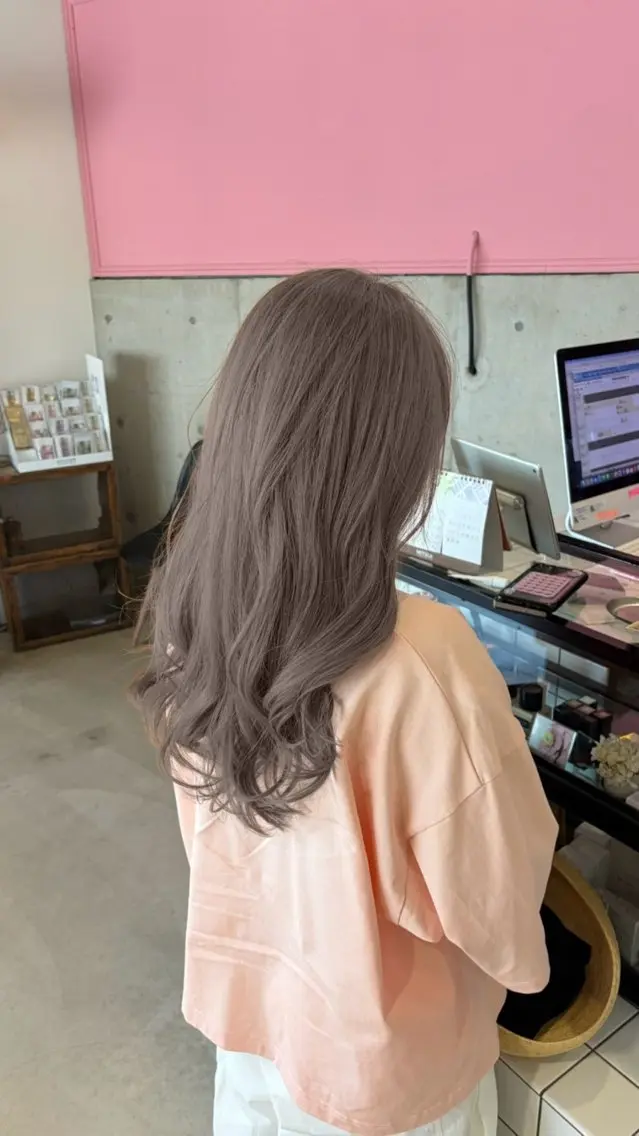 ロング カラー ブリーチ 透明感カラー グレージュ ハイトーンカラー ミルクティーグレージュ Rara瑞穂区/べー ジュ/透明感ブラウンのヘアスタイル