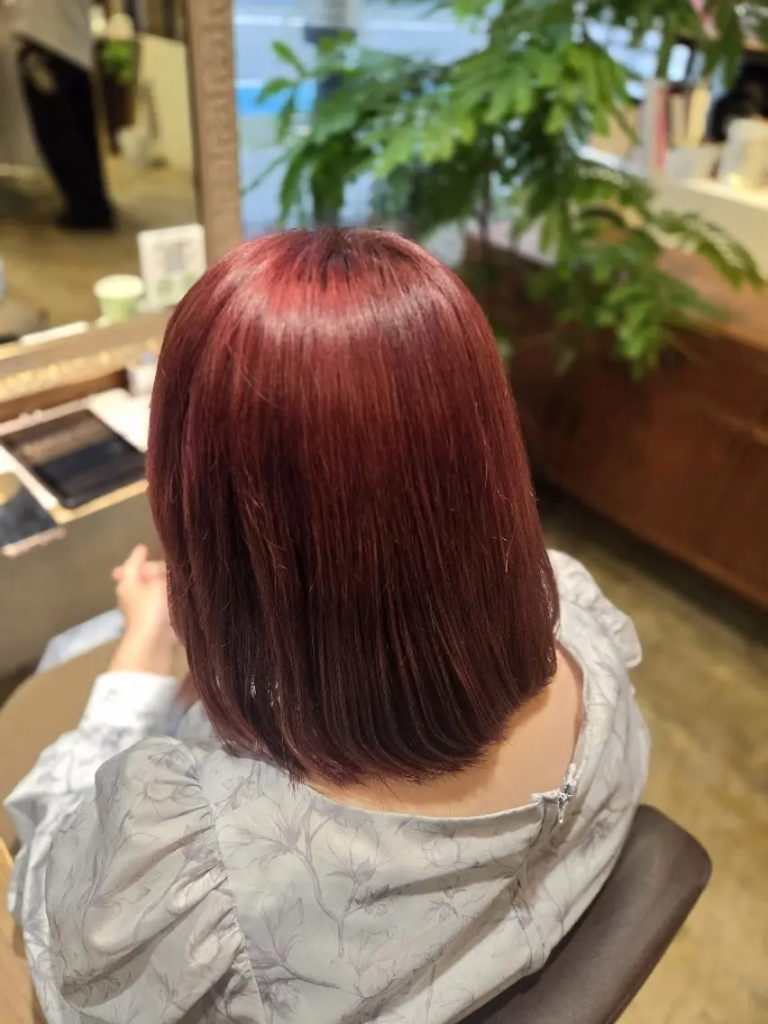 ミディアム 谷岡 沙也佳のヘアスタイル