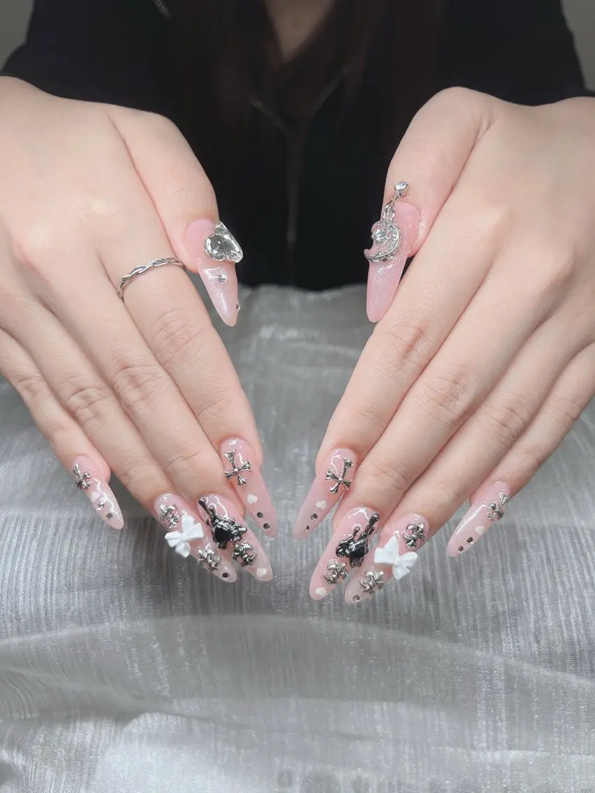 ネイル オーロラネイル チークネイル 長さ出し フットネイル フレンチネイル Lee Nails チップ長さだし専門店のネイルデザイン