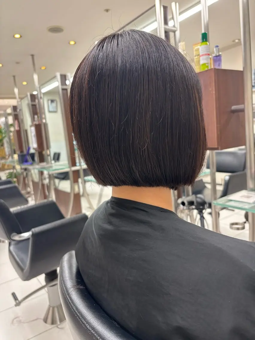 ショート 切りっぱなしボブ ボブ TONI&GUY速寿 勇希のヘアスタイル