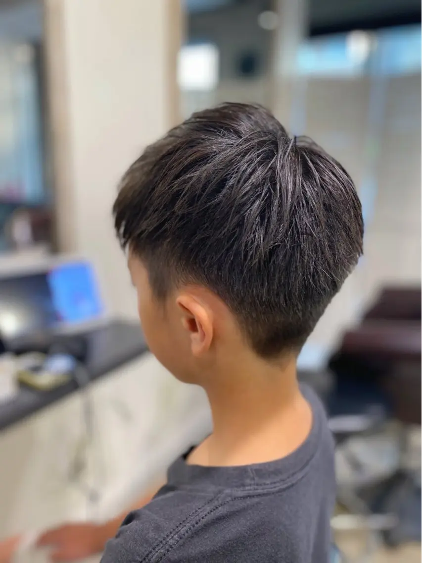 メンズ 根本 真奈のヘアスタイル
