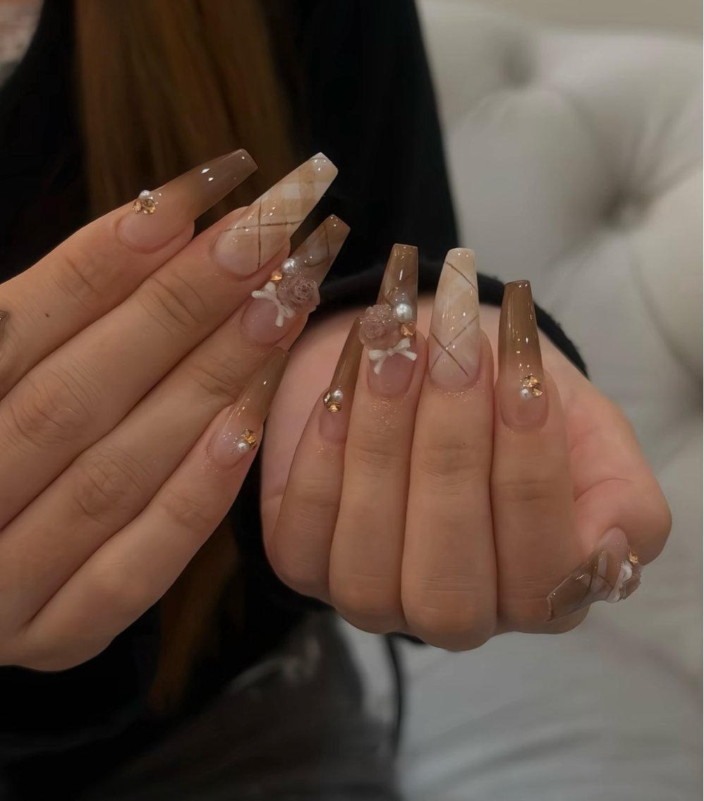 ネイル 持ち込み ハンドネイル NiJi Nailsのネイルデザイン