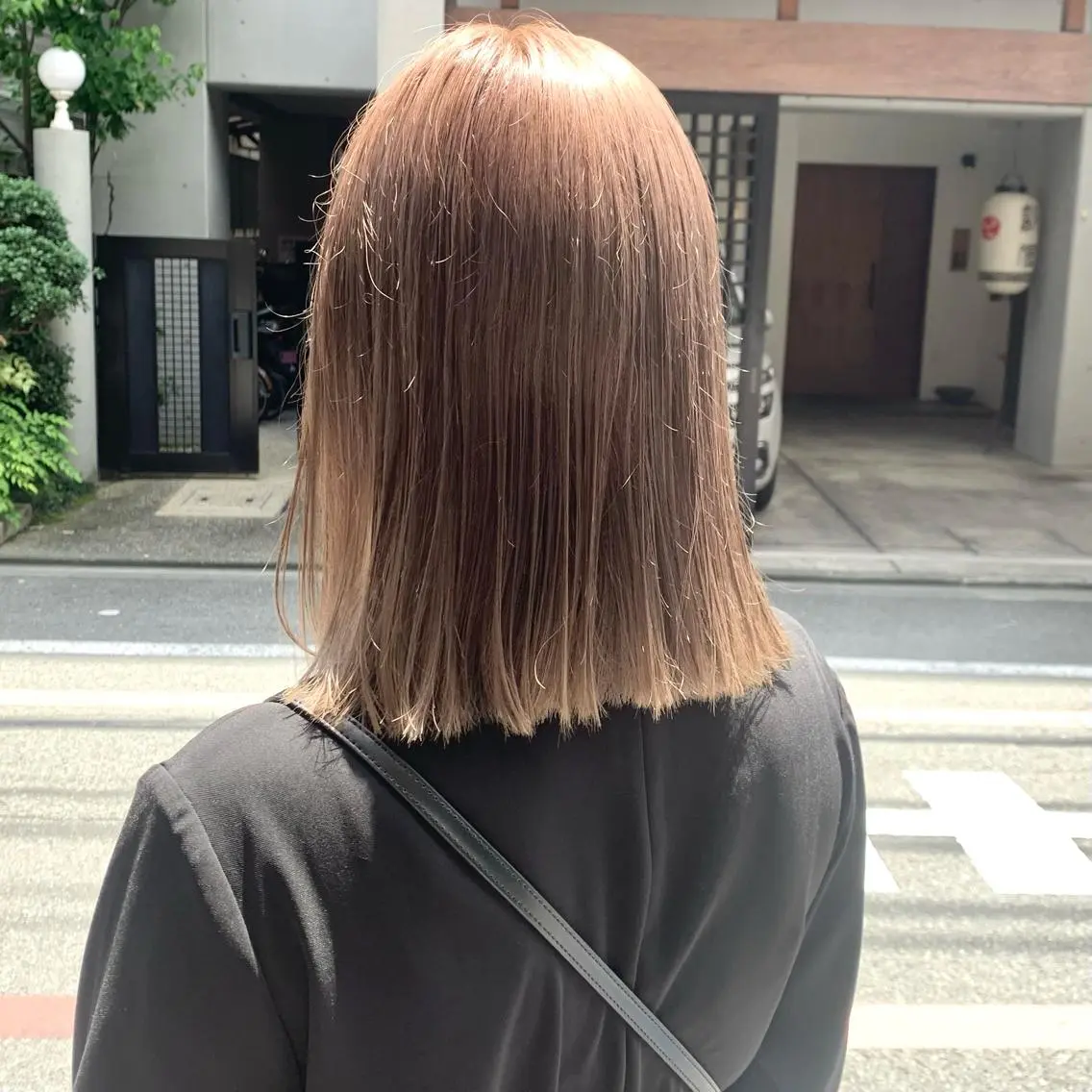 ショート カラー ベージュカラー ミルクティーベージュ 榎 広海のヘアスタイル