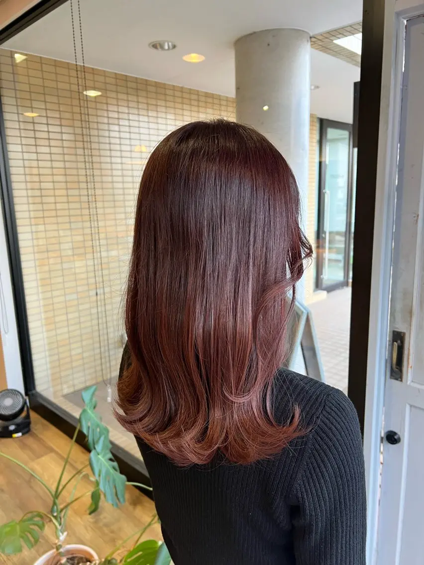 ロング カラー ブラウンカラー ピンクカラー ピンクブラウン ヘアカラー トリートメント ツキダテ ユイのヘアスタイル