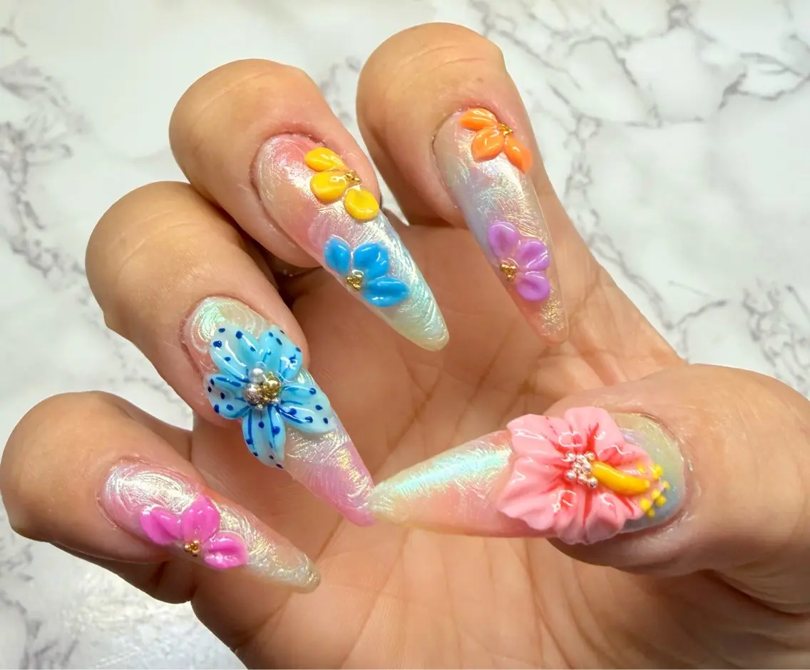 ネイル アートネイル チークネイル フラッシュネイル フラッシュマグ フレンチネイル Mai’s nailのネイルデザイン