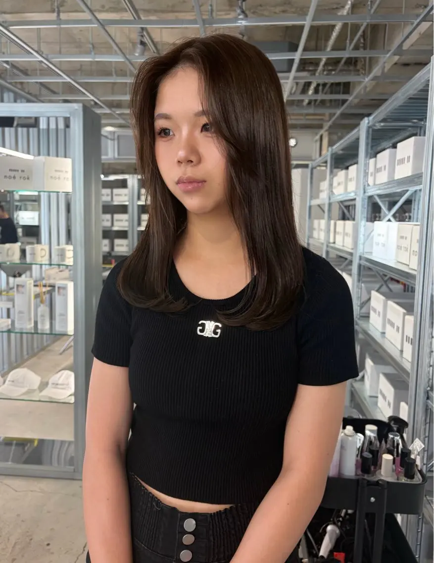 セミロング カラー カット ヘアカラー トリートメント ダブルカラー/レイヤ ーカット 🤍ゆきなのヘアスタイル