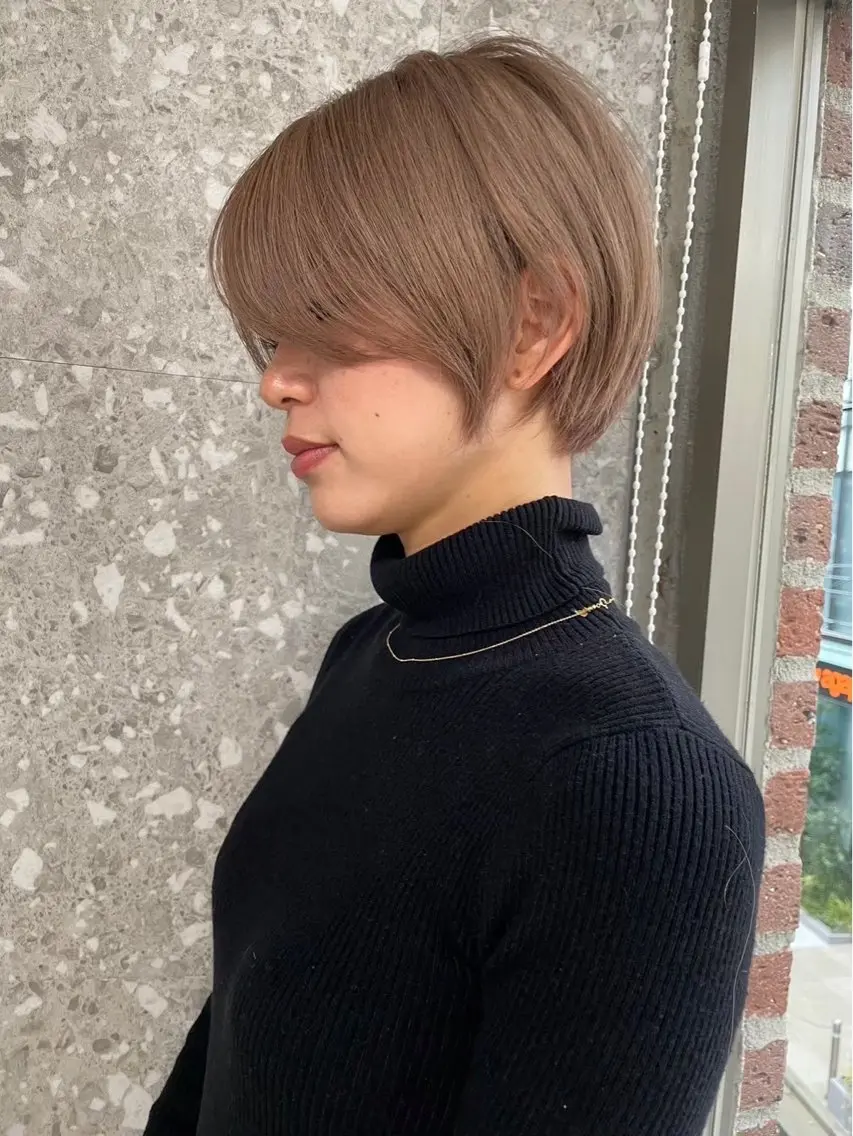 ショート ミルクティーベージュ レイヤー/あげは🎀のヘアスタイル