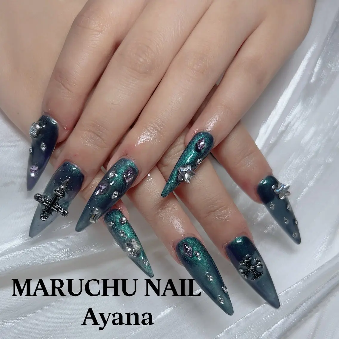 ネイル MARUCHU Ayanaのネイルデザイン