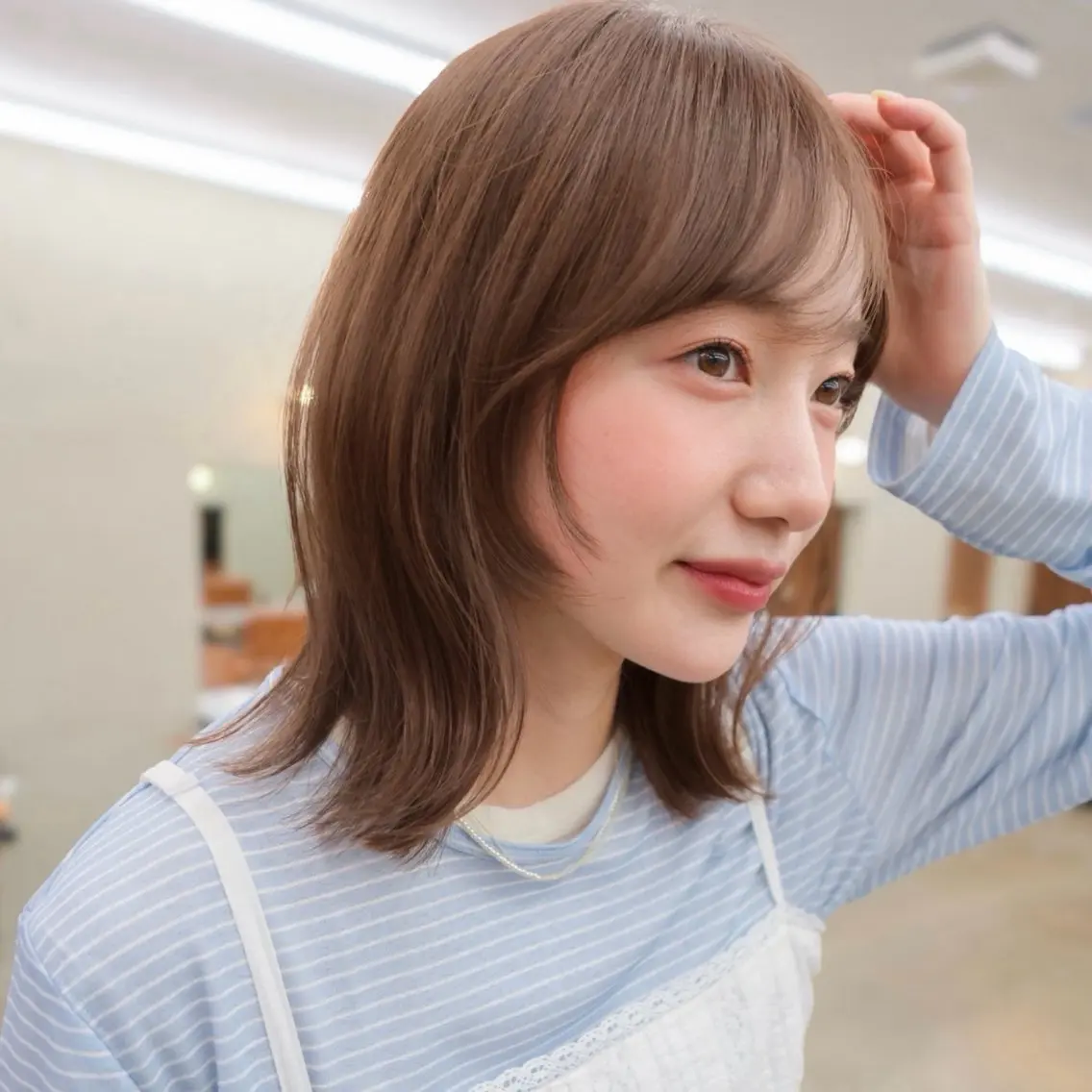 ミディアム カット ヘアカラー トリートメント 似合わせ/ベージュ /レイヤー/りほ🤍のヘアスタイル
