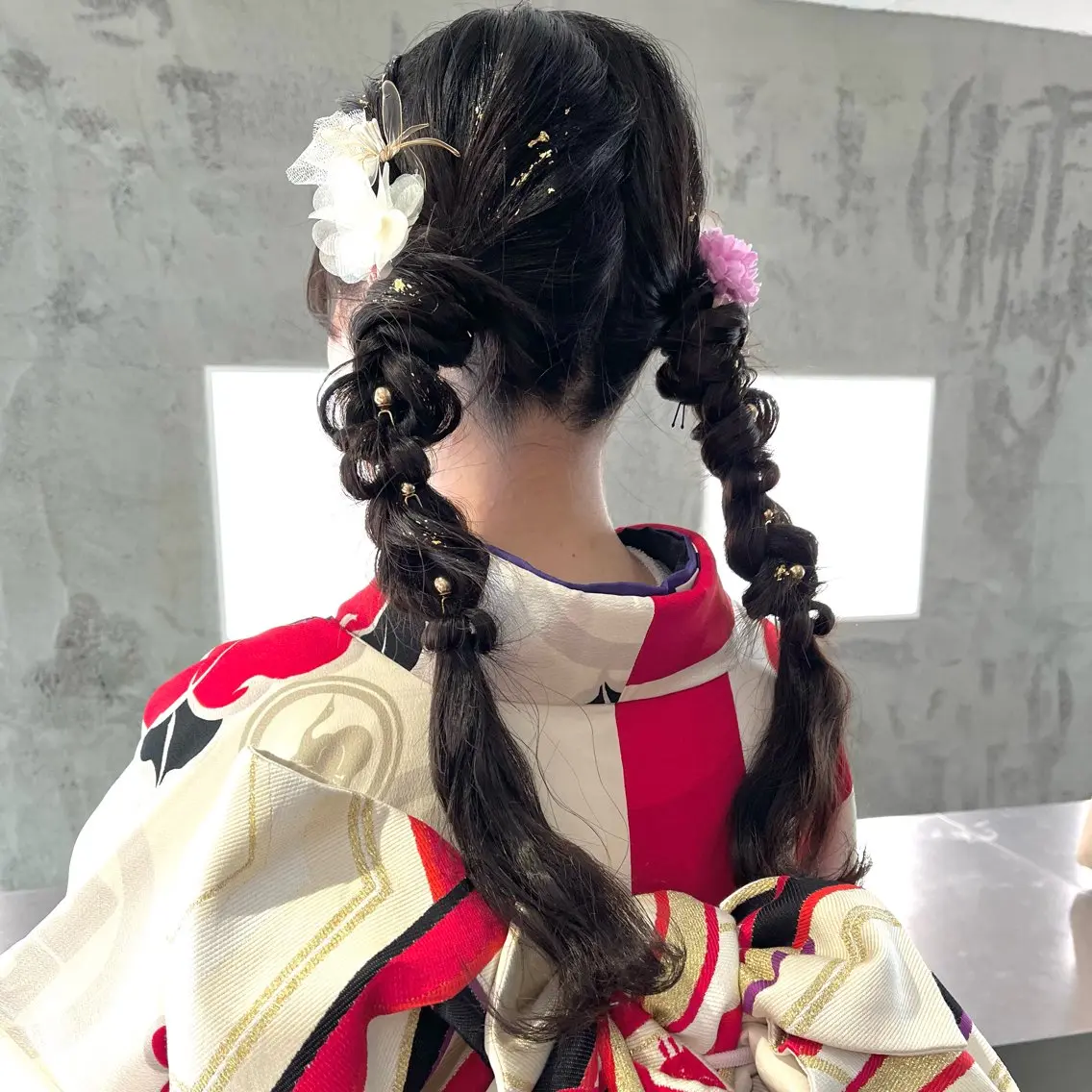 ロング ヘアアレンジ 成人式 透明感カラー/ 髪質改善/レイヤーのヘアスタイル