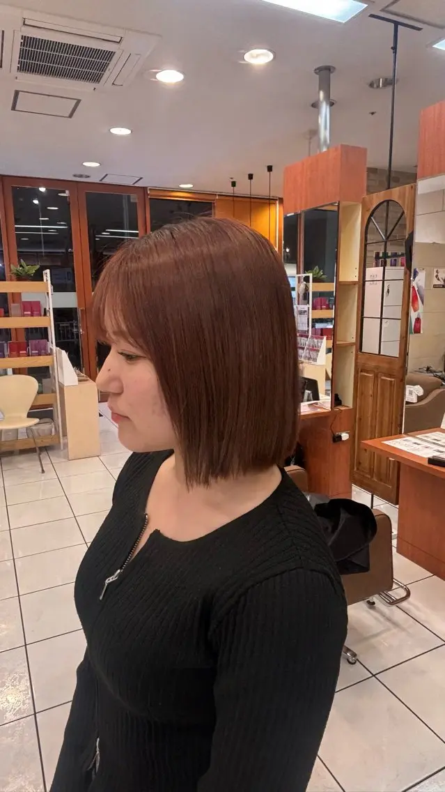 ミディアム カット 艶カラー  髪質改善 🍓苺奈のヘアスタイル
