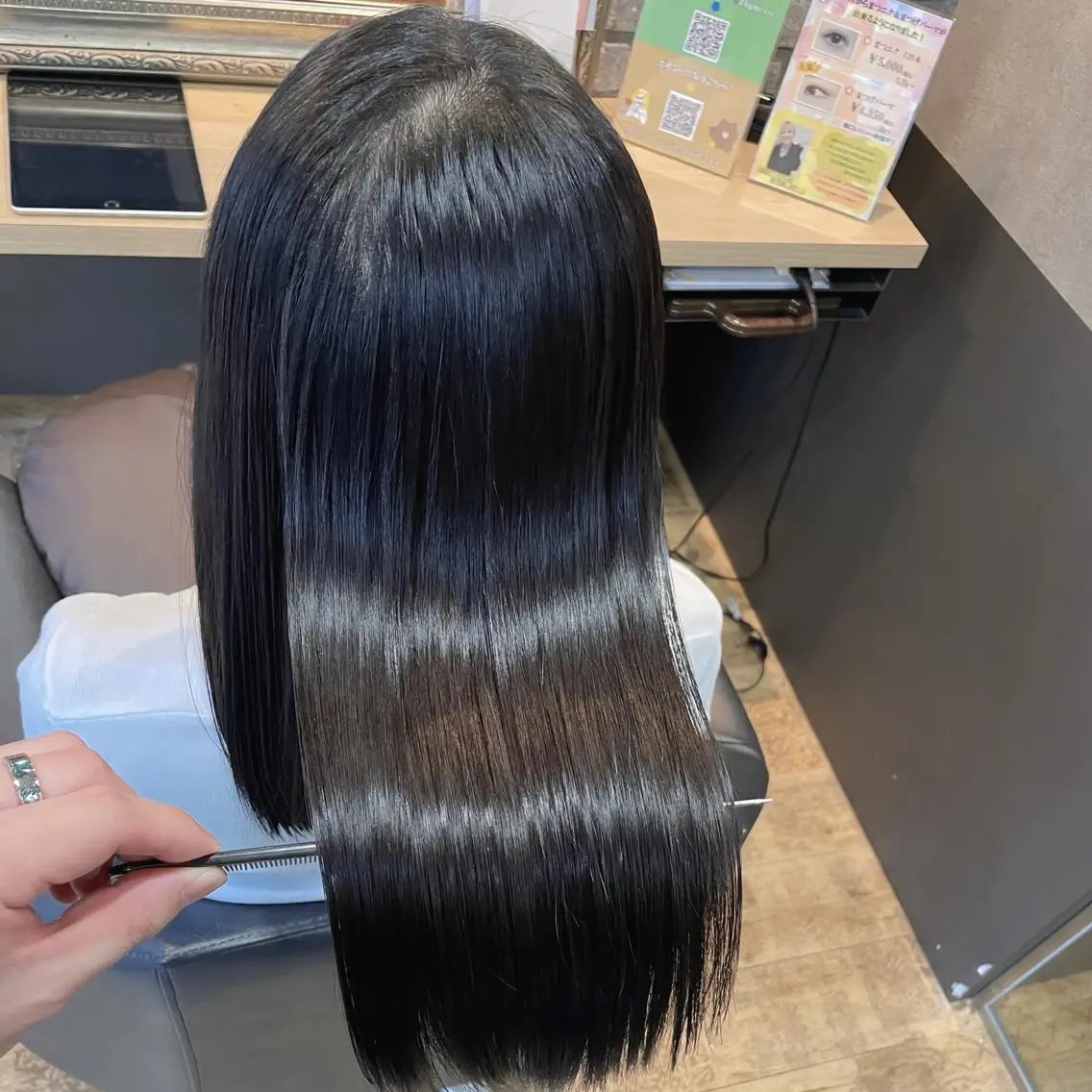 ロング カラー カット ヘアカラー トリートメント 西中島エリアNo.1 髪質改善ラビマーニのヘアスタイル