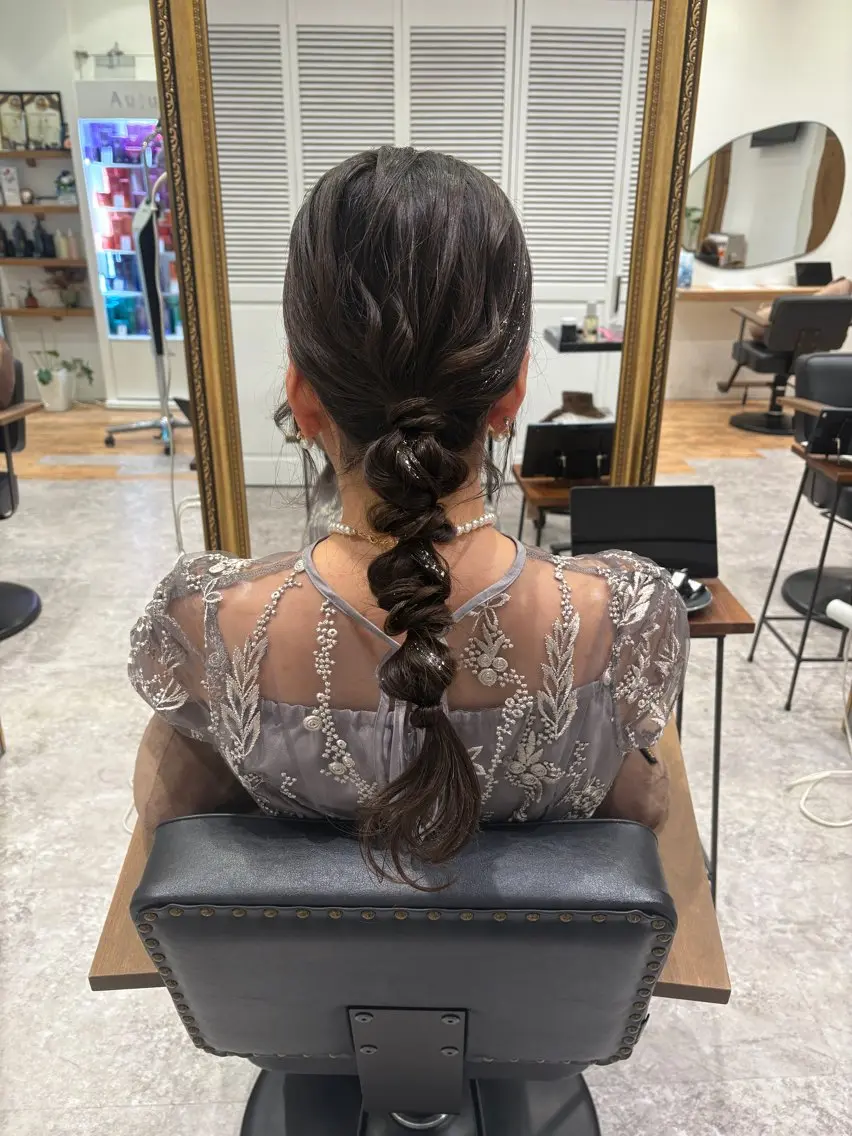 【ヘアセット🪞🪄】アップヘア✨️/お呼ばれ💐/ライブ🎶など特別な予定の前に🎀の写真