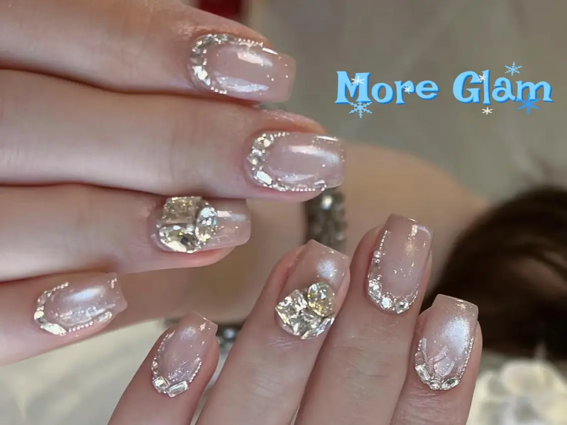 ネイル 長さ出し フットネイル フレンチネイル ジェルネイル ガラスフレンチ MoreGlam Nailsのネイルデザイン