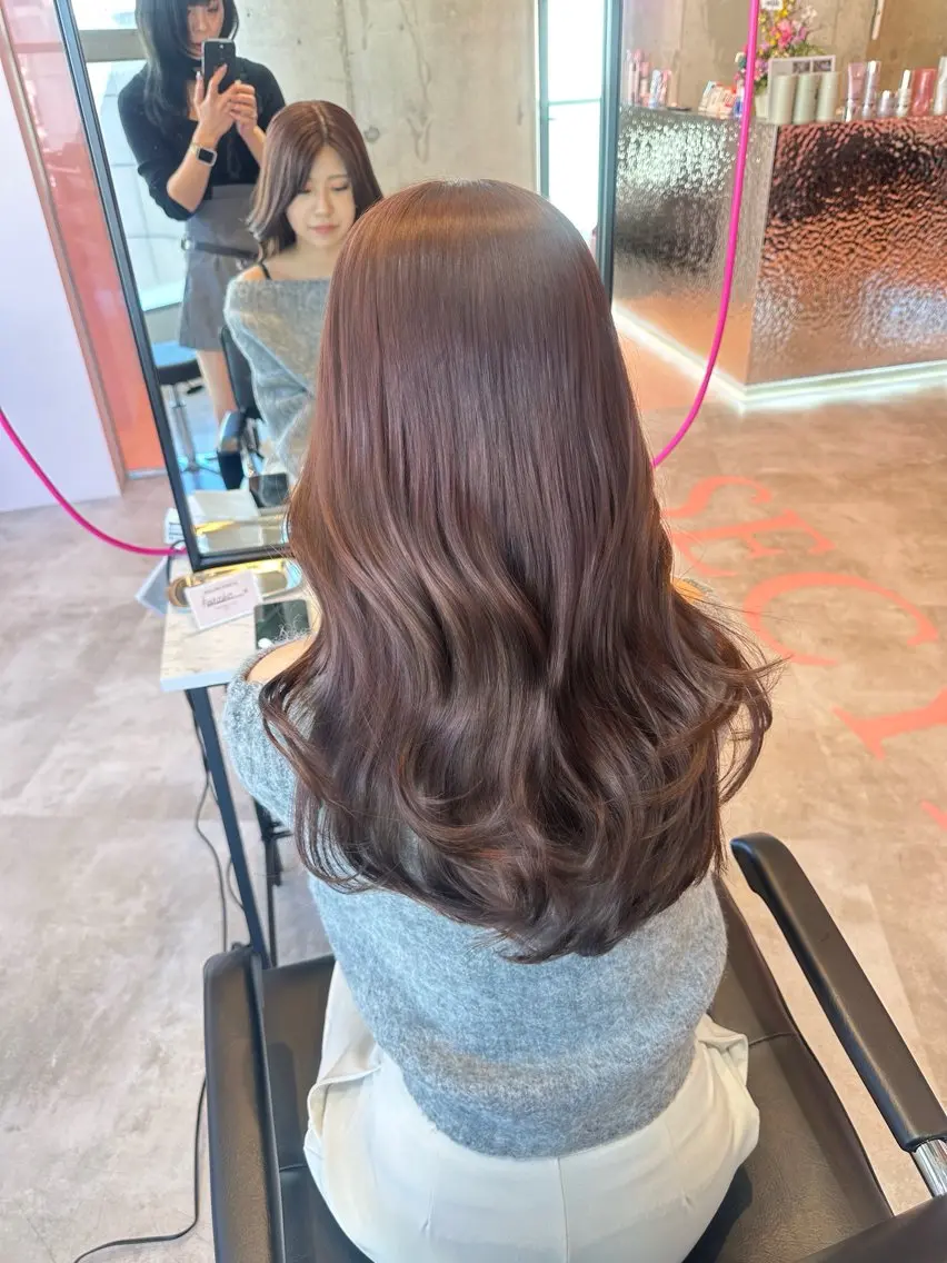 ロング ヘアカラー 透明感/艶カラー 💘Hanaのヘアスタイル