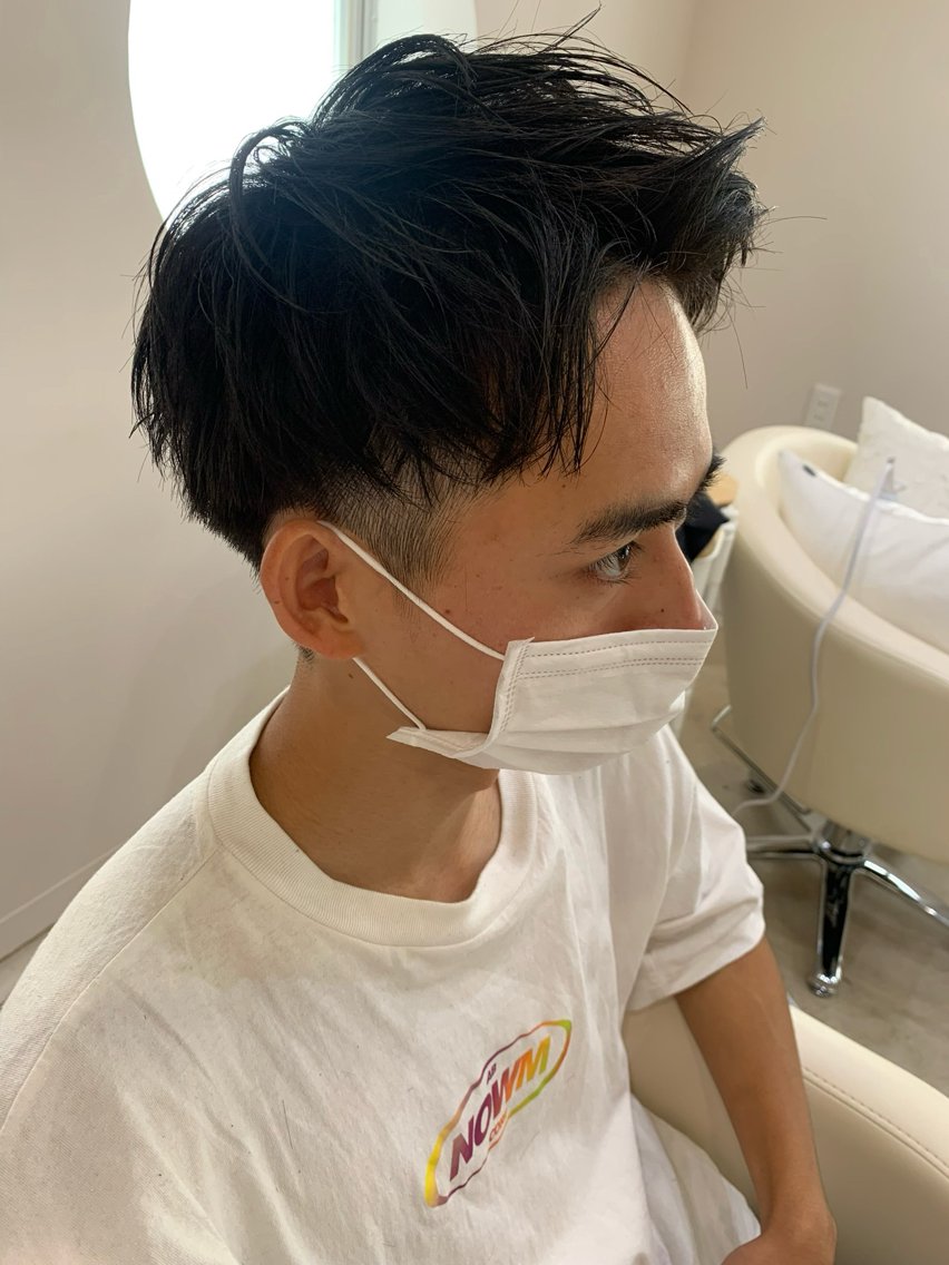 メンズ センターパート メンズハイライト メンズ韓国風 メンズパーマ 刈り上げ カット トリートメント ✨men's特化 kyousukeのヘアスタイル