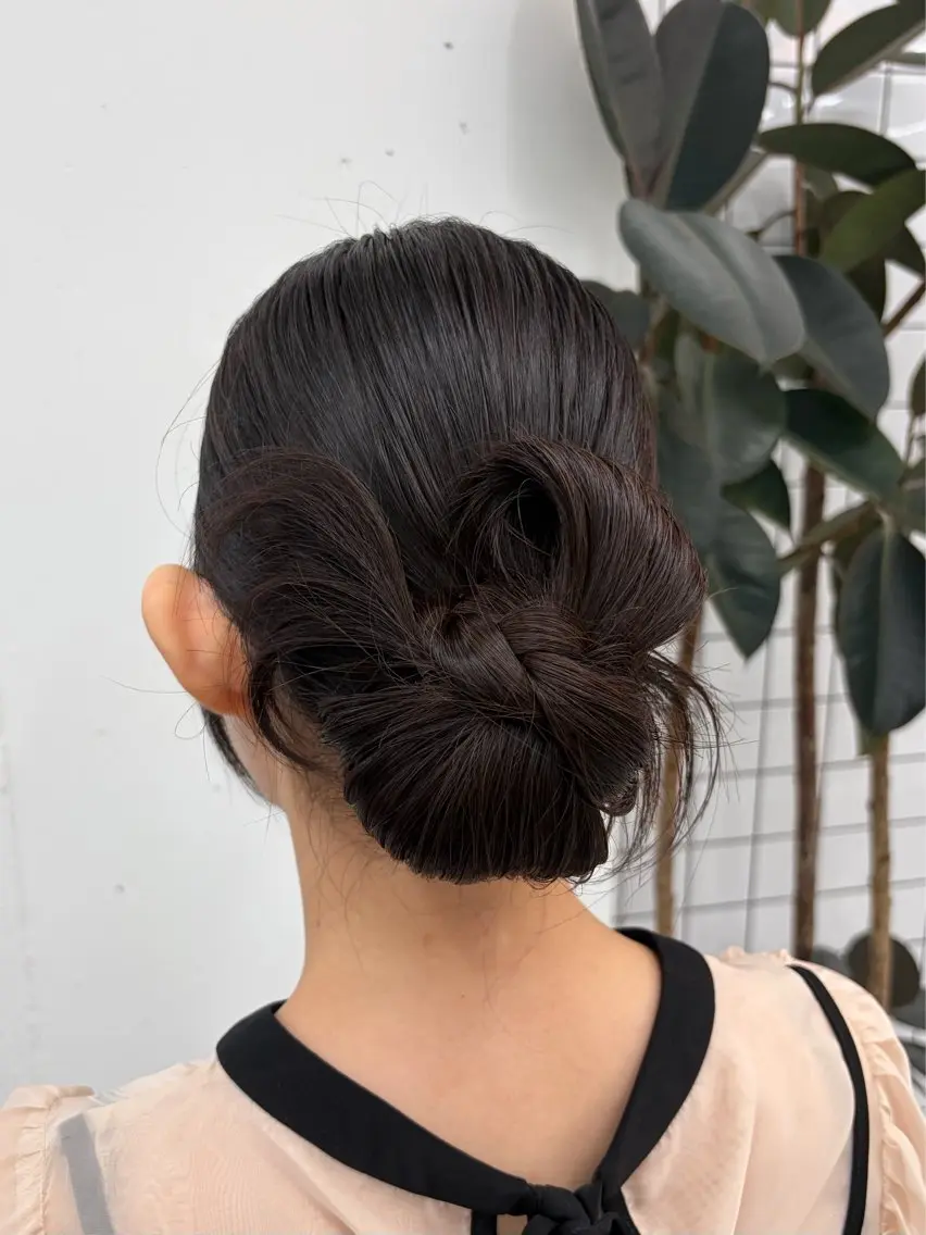 ミディアム ヘアアレンジ 結婚式・ブライダル ヘアセット 🍊あすか🍊 JILLSTUDIOのヘアスタイル