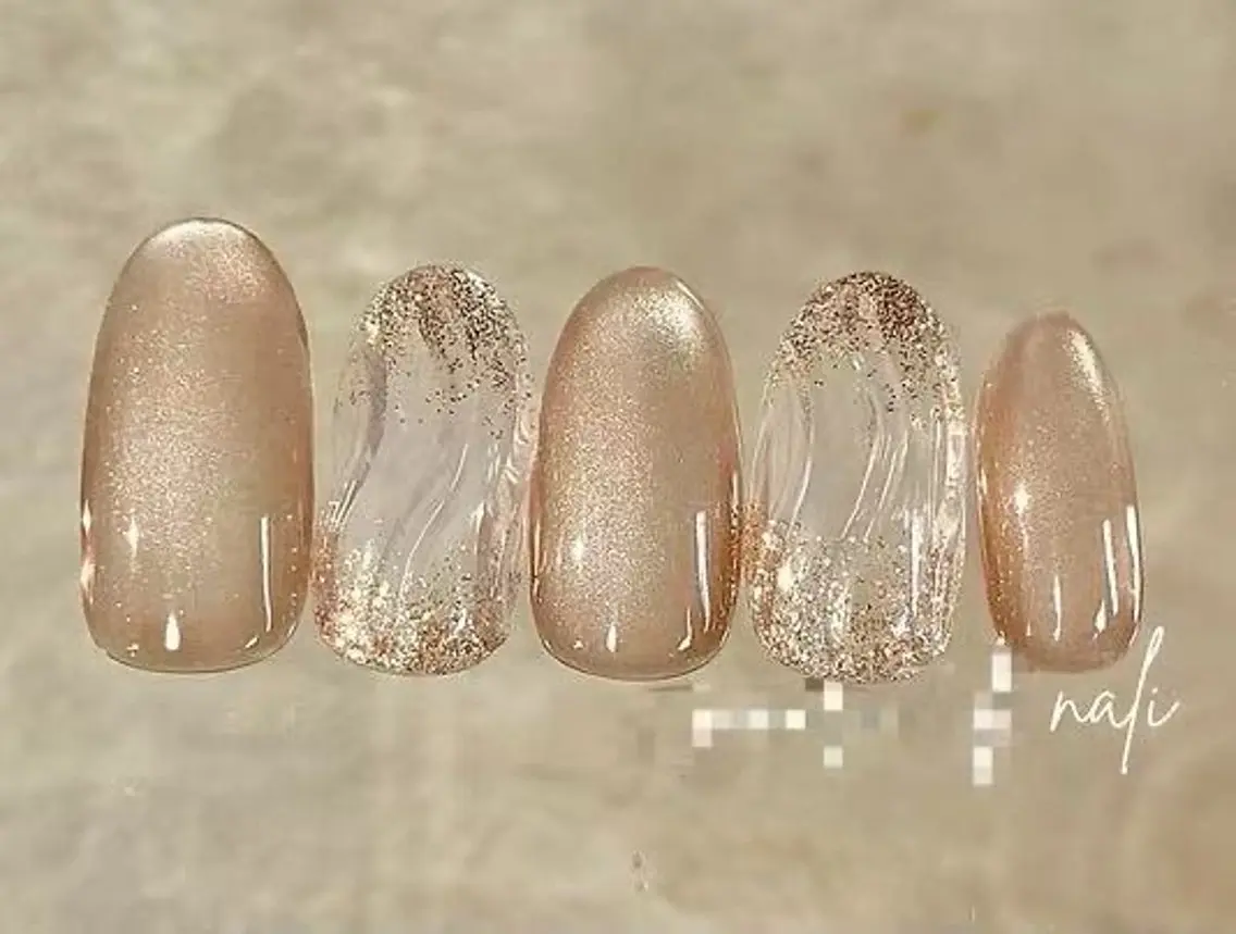 ネイル H3 Nail シロのネイルデザイン